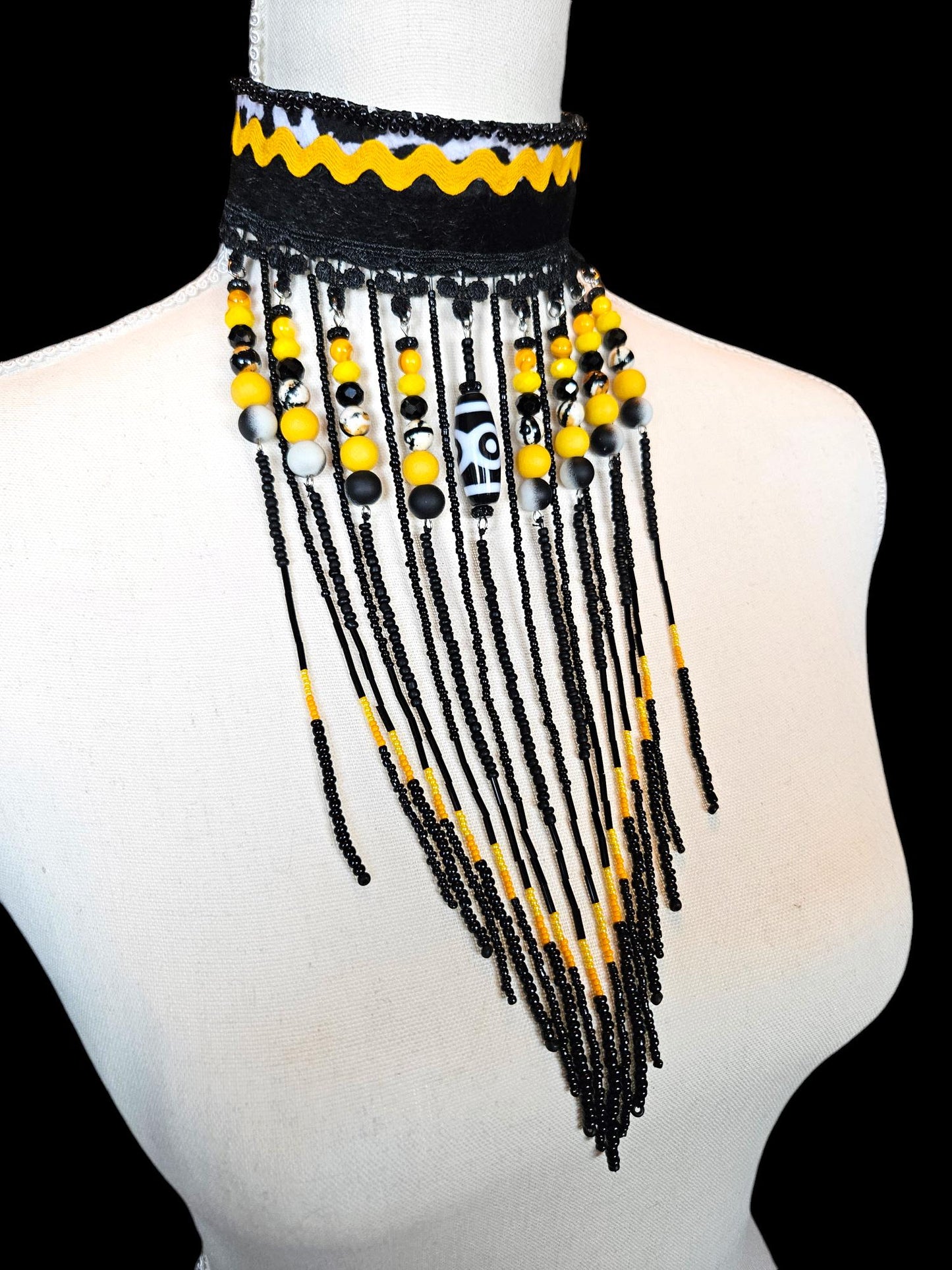 Colorful beaded Afro ethnic choker necklace