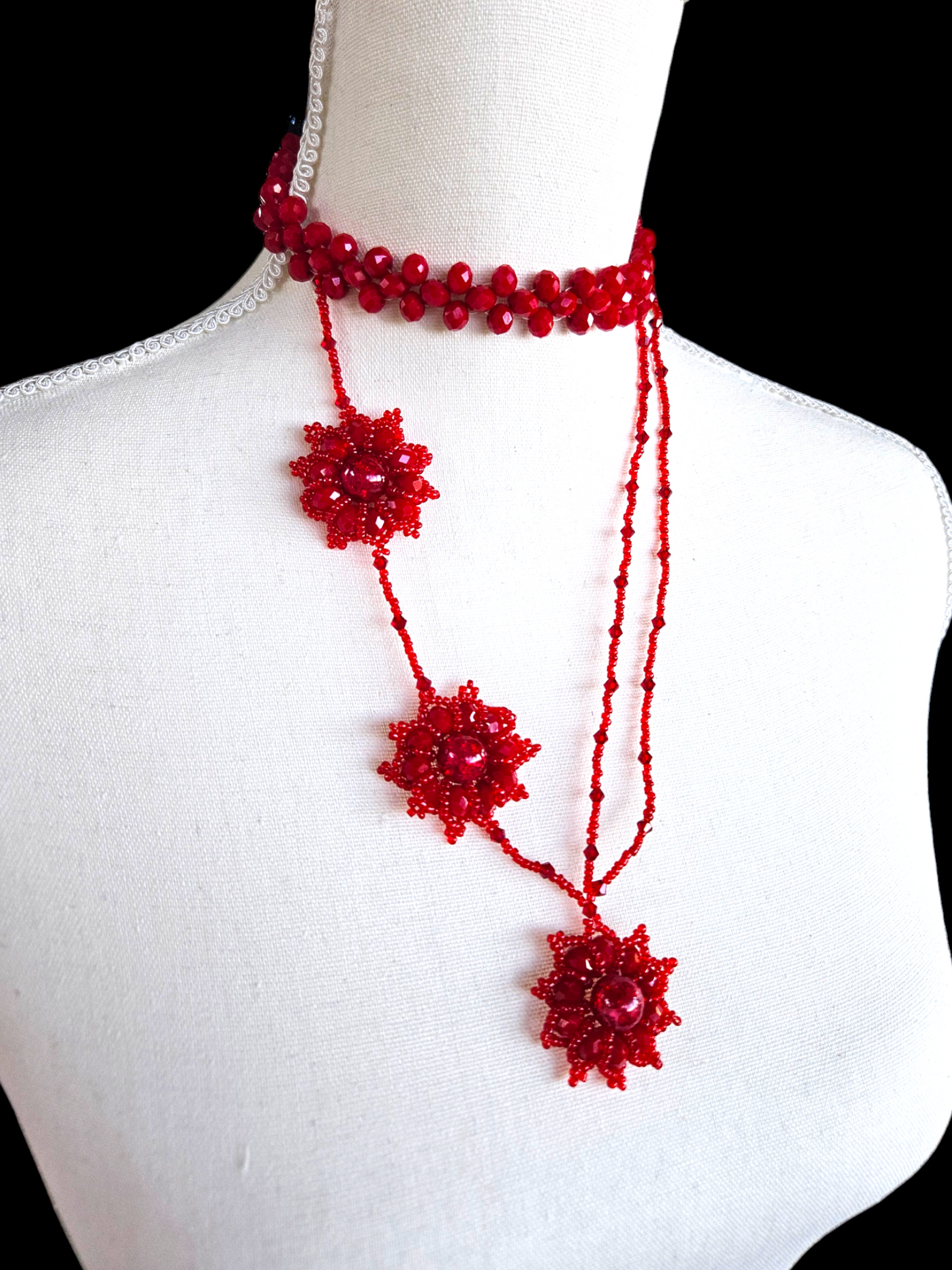 Red elegant Christmas necklace, red beaded Floral Choker necklace