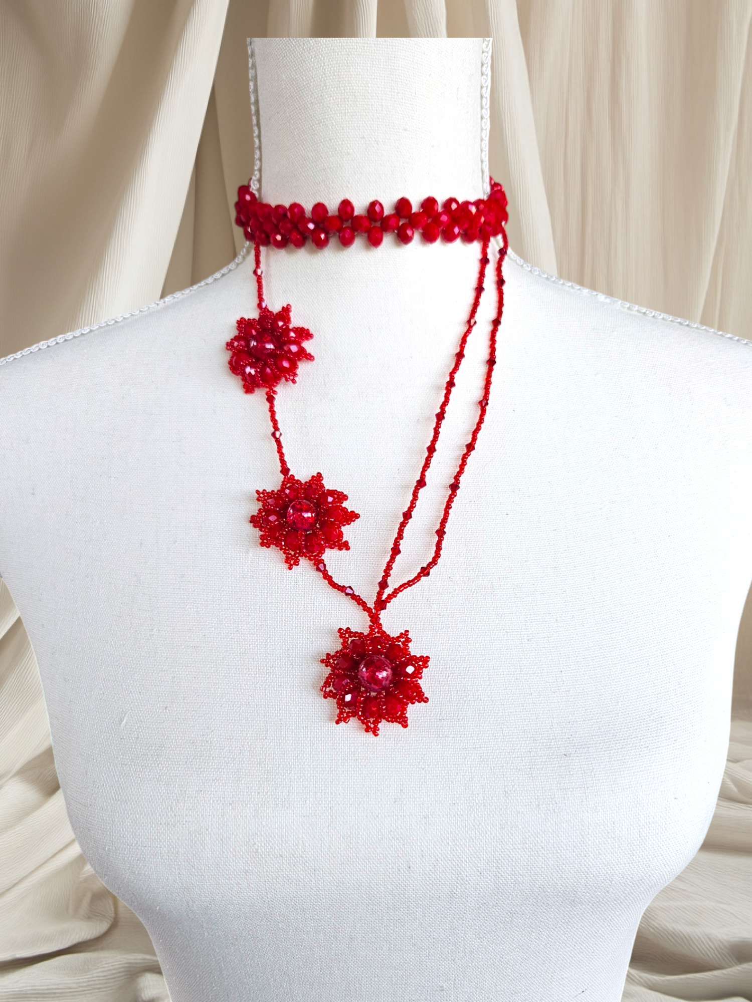 Red elegant Christmas necklace, red beaded Floral Choker necklace